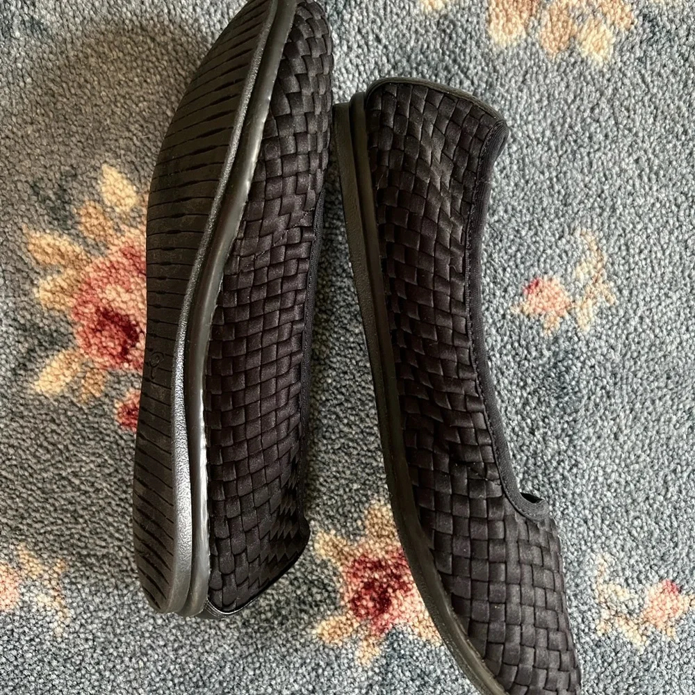 Easy Spirit Black Woven Flats - Picture 3 of 5
